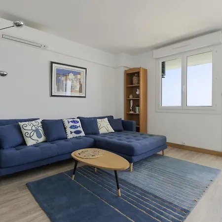 Les Pieds Dans L'eau Yourhosthelper