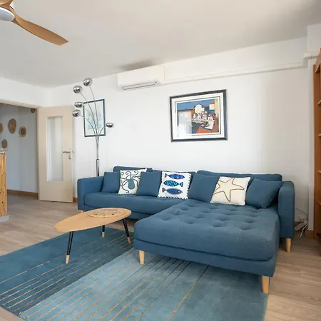 Apartment Les Pieds Dans L'eau Yourhosthelper