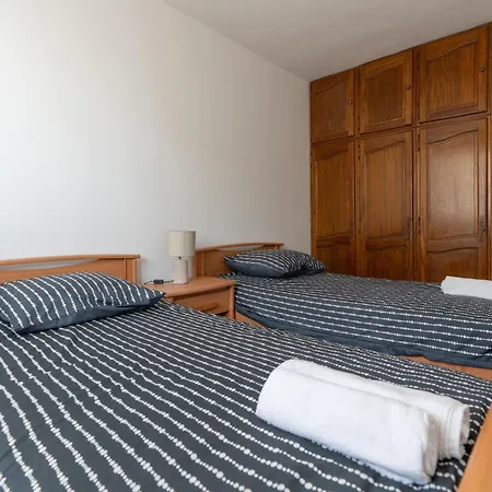 Les Pieds Dans L'eau Yourhosthelper Palavas-les-Flots