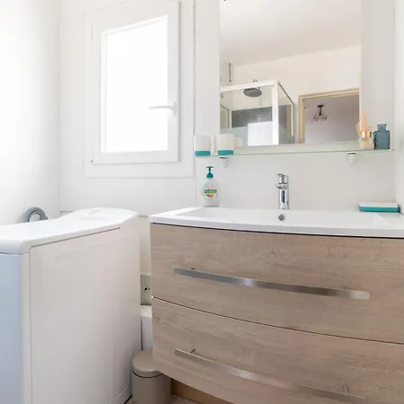 Apartment Les Pieds Dans L'eau Yourhosthelper *