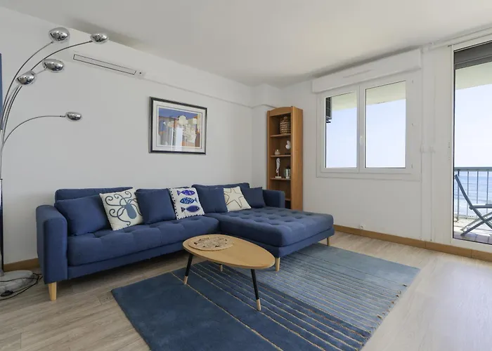 Les Pieds Dans L'eau Yourhosthelper