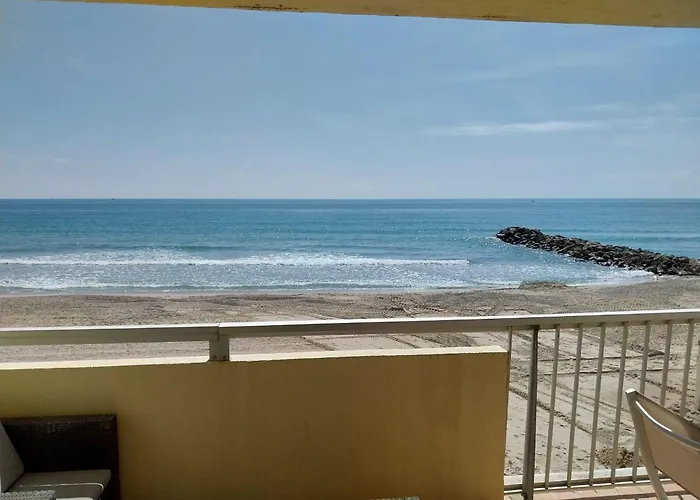 Les Pieds Dans L'eau Yourhosthelper Palavas-les-Flots