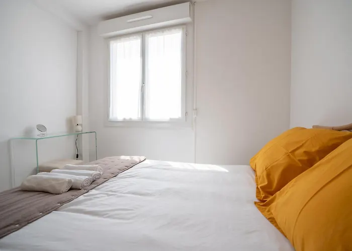 Les Pieds Dans L'eau Yourhosthelper Apartamento *